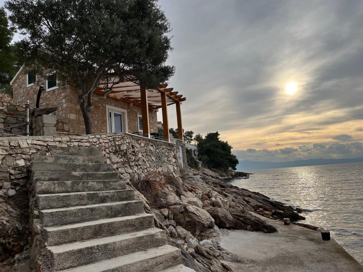 Seaside Cottage Maslina Gdinj エクステリア 写真