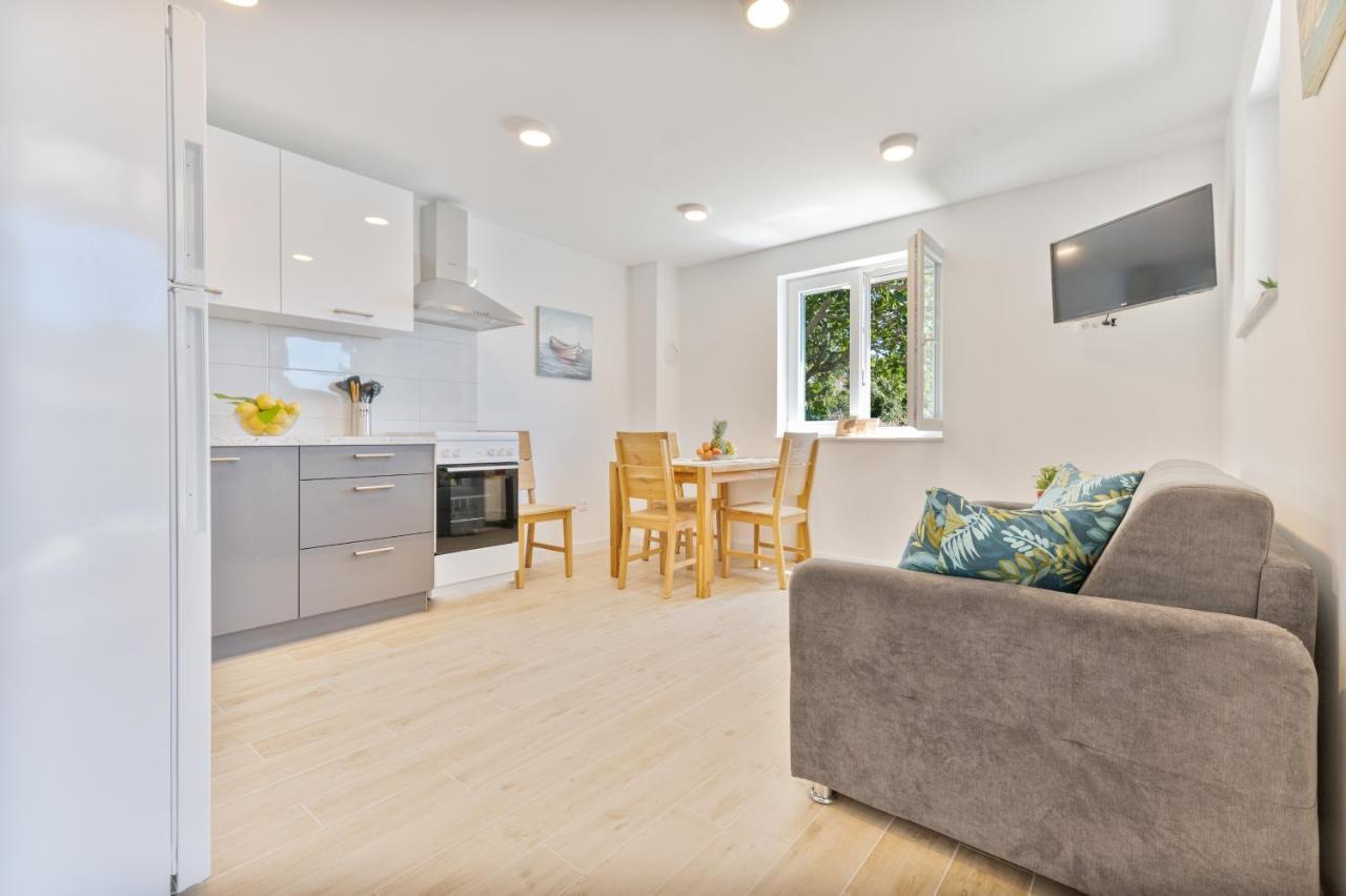 Seaside Cottage Maslina Gdinj エクステリア 写真