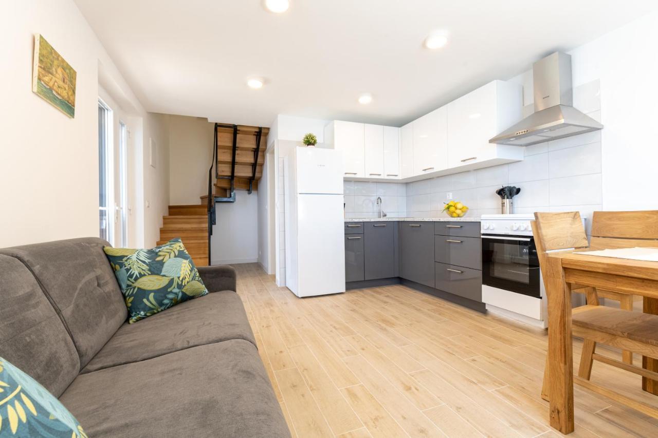 Seaside Cottage Maslina Gdinj エクステリア 写真